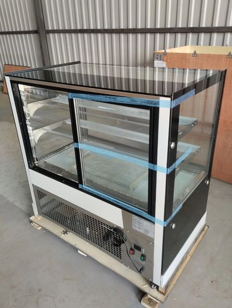 Кондитерська вітрина FC-700SCD Gooder (BV)033382 фото