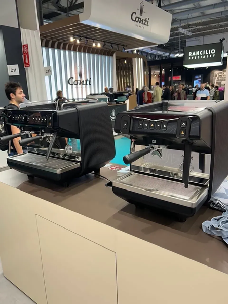 Кофемашина Appia Viva 2Gr Compact Velometrik Nuova Simonelli (AC)041485 фото